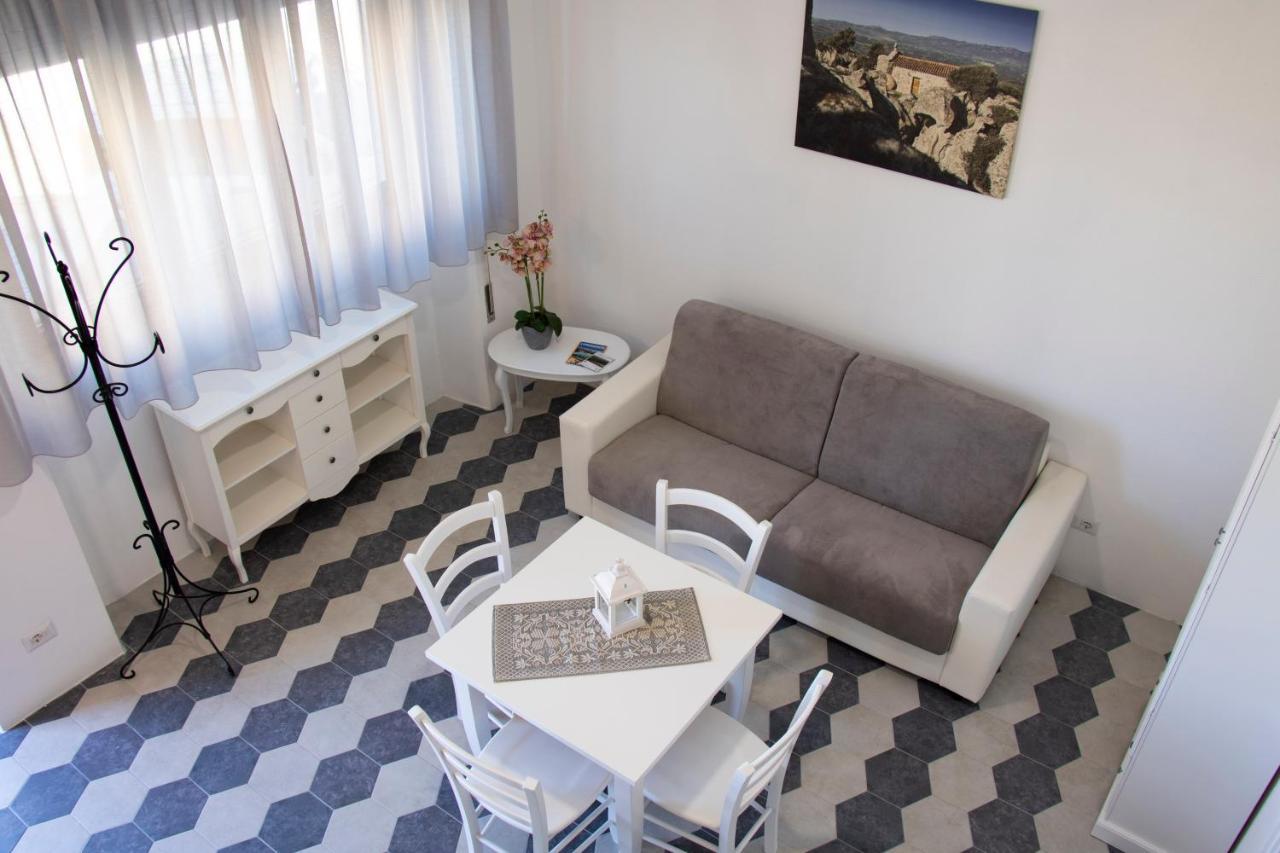 Bed & Breakfast Zia Menga - Luogosanto Sardinia Екстериор снимка